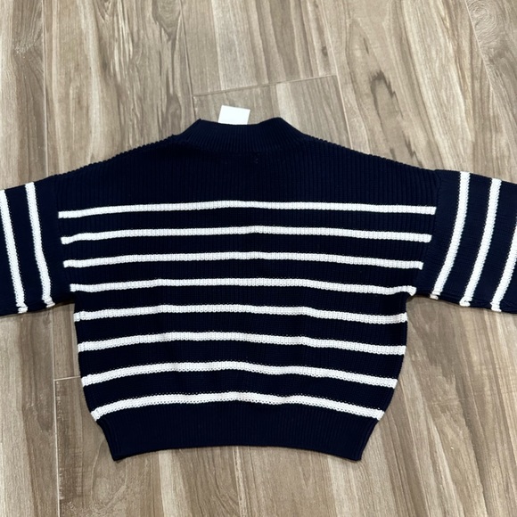 New with tags H&M cotton knit sweater. Dark blue. Size 12Y-14Y - Picture 11 of 11